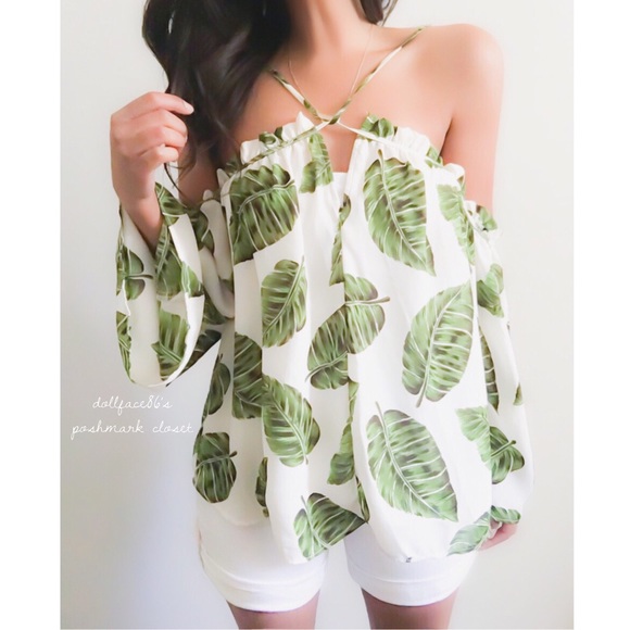 Harlowe & Graham Tops - Harlowe & Graham Banana Leaf Off Shoulder Top